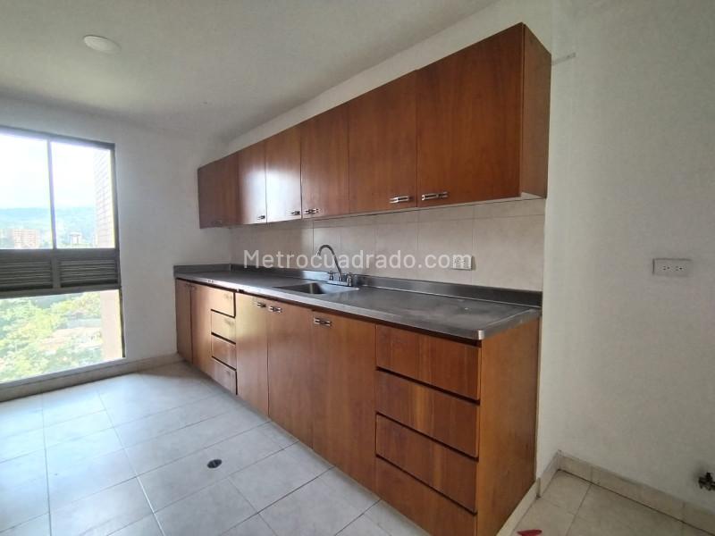 Apartamento Moderno de 3 Alcobas con Cocina Abierta en El Tesoro - 6