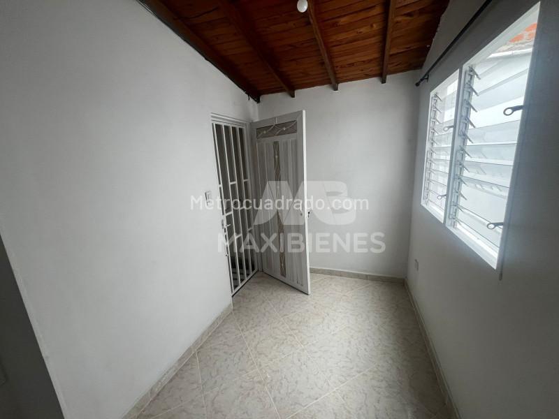 2BR Apartment in Santa Maria La Nueva (59 m²)
