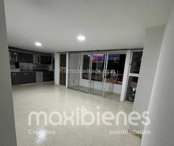 Apartamento de 3 alcobas en venta en Cabañas, Bello, 110 m² · foto 2 de 10