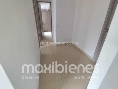 Apartamento de 3 alcobas en venta en Madera, Bello, 71 m² · foto 10 de 13