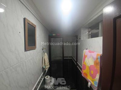 Casa de 4 alcobas en venta en Obrero, Bello, 100 m² · foto 9 de 16