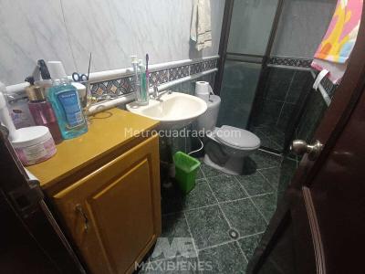Casa de 4 alcobas en venta en Obrero, Bello, 100 m² · foto 11 de 16