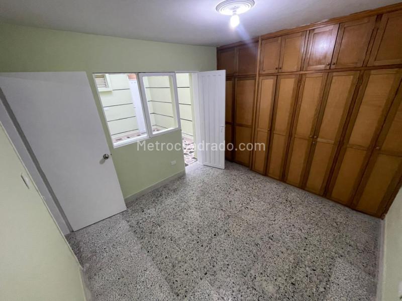 Cozy 5BR House in La America - 4