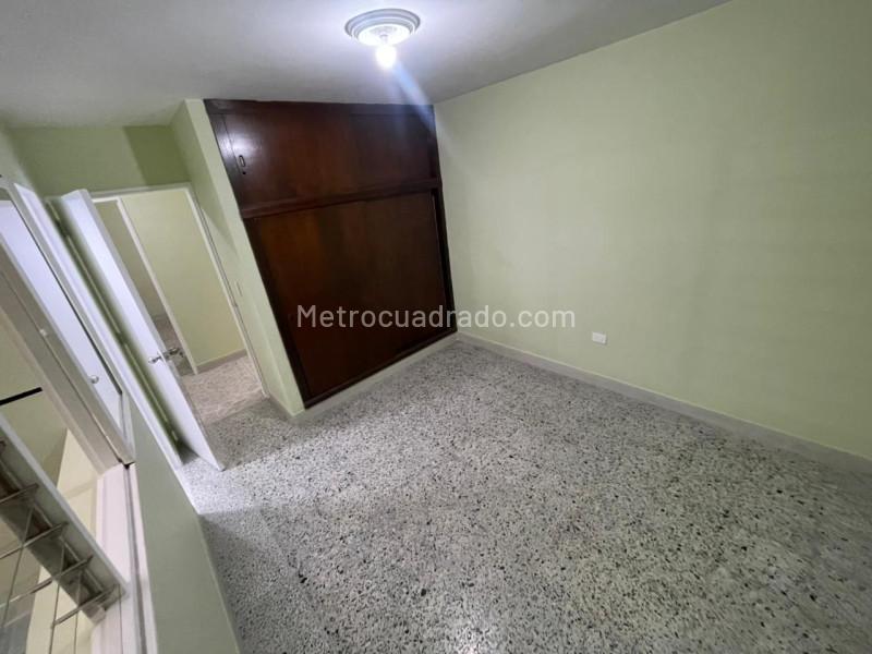 Cozy 5BR House in La America - 5