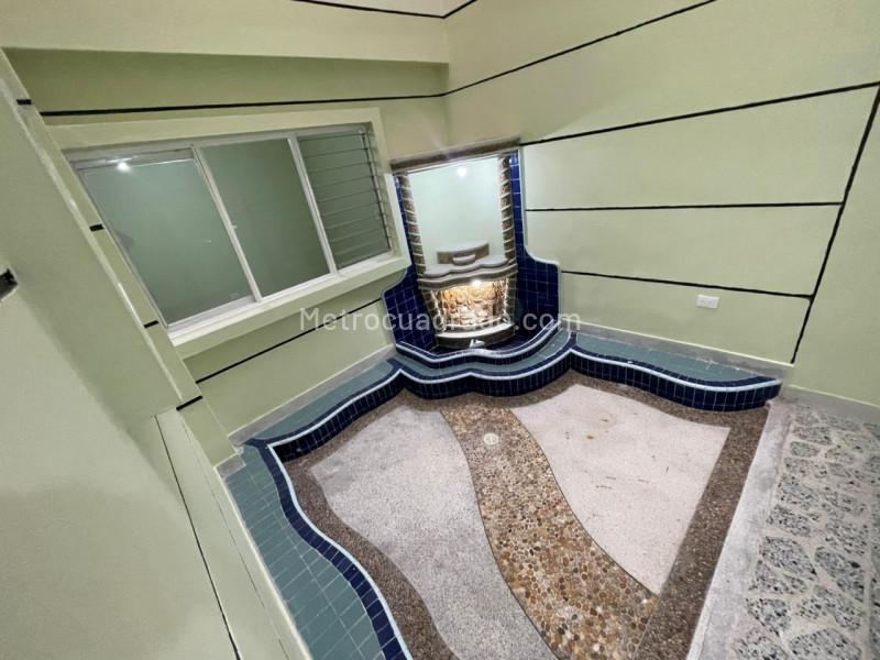 Cozy 5BR House in La America - 9