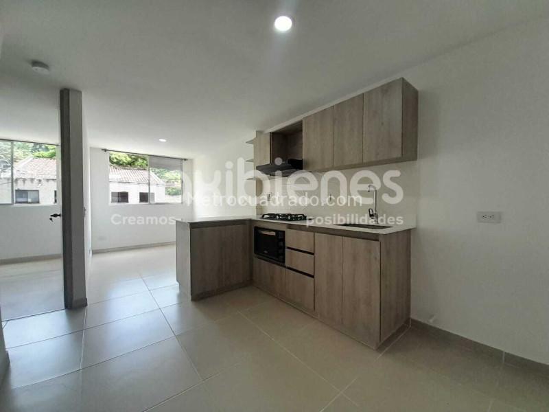 Apartamento de 2 Alcobas en El Poblado-San Diego con Parqueadero y Balcón - 2