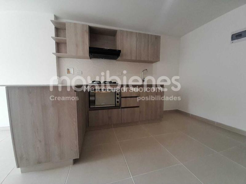 Apartamento de 2 Alcobas en El Poblado-San Diego con Parqueadero y Balcón - 3