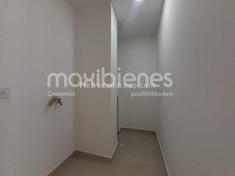 Apartamento de 2 Alcobas en El Poblado-San Diego con Parqueadero y Balcón - 7