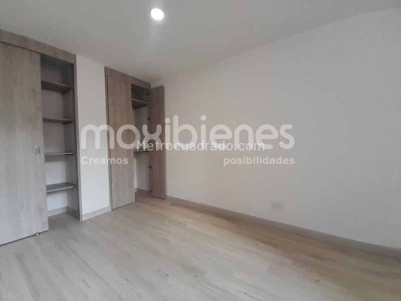 Apartamento de 2 Alcobas en El Poblado-San Diego con Parqueadero y Balcón - 9