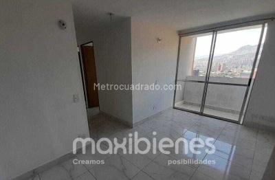 Apartamento de 3 alcobas en venta en Madera, Bello, 62 m² · foto 5 de 12