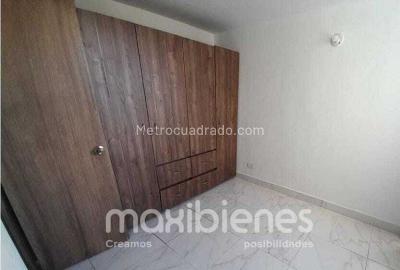 Apartamento de 3 alcobas en venta en Madera, Bello, 62 m² · foto 7 de 12