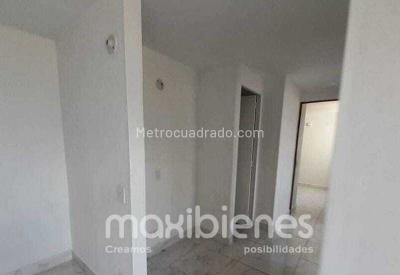 Apartamento de 3 alcobas en venta en Madera, Bello, 62 m² · foto 9 de 12