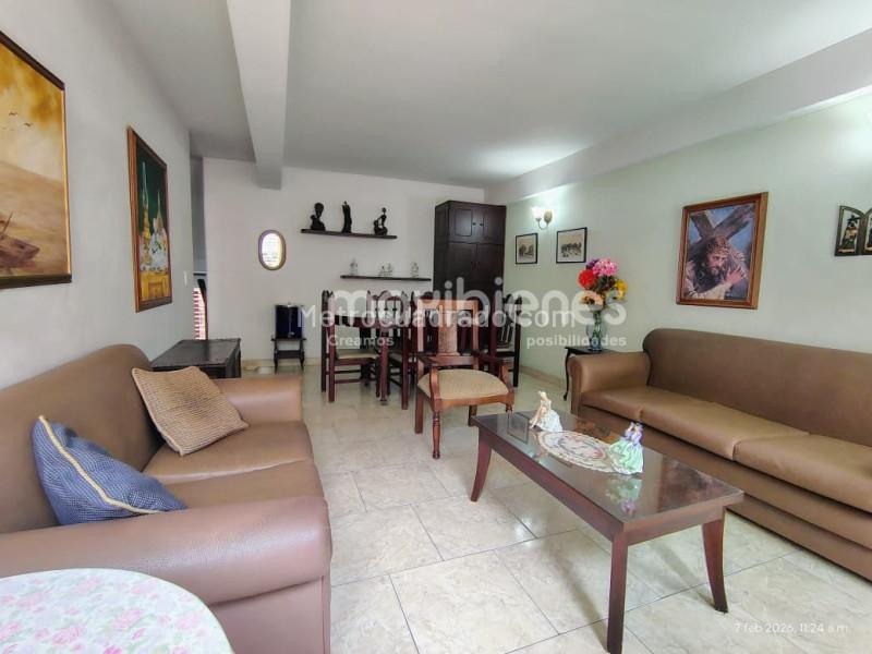 Functional 4BR Apartment in Belen Rosales