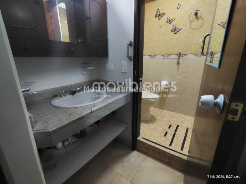 Functional 4BR Apartment in Belen Rosales - 4