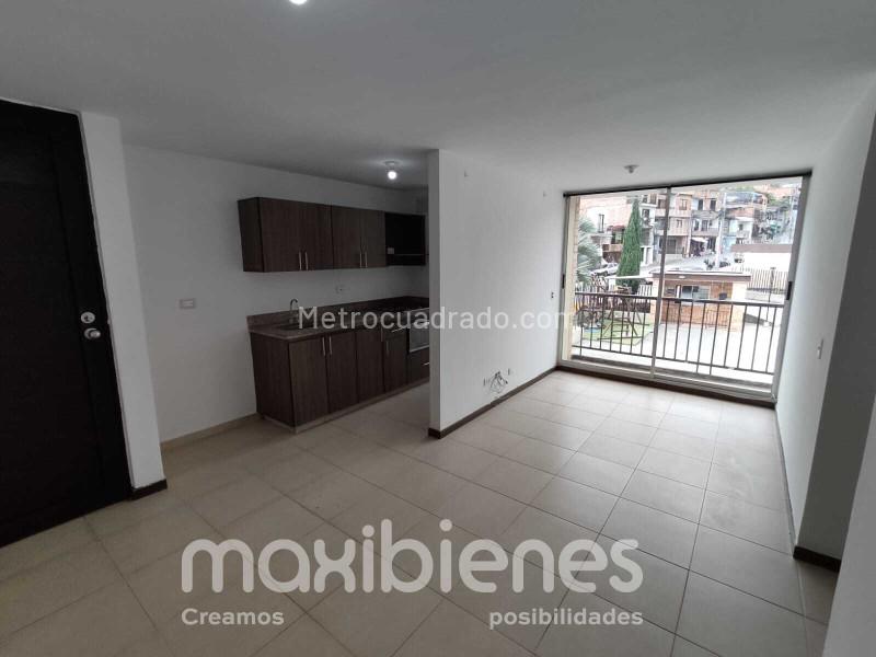 Spacious 3BR Apartment in San Antonio De Prado - 3