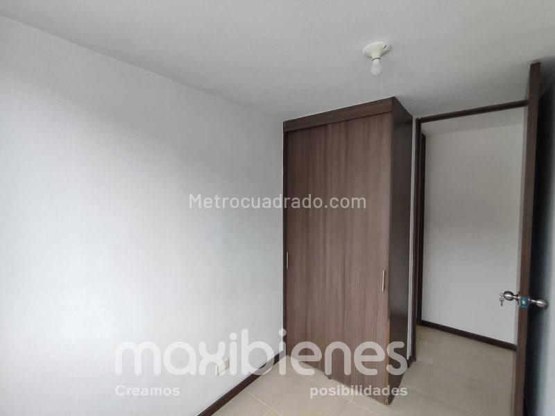 Spacious 3BR Apartment in San Antonio De Prado - 8