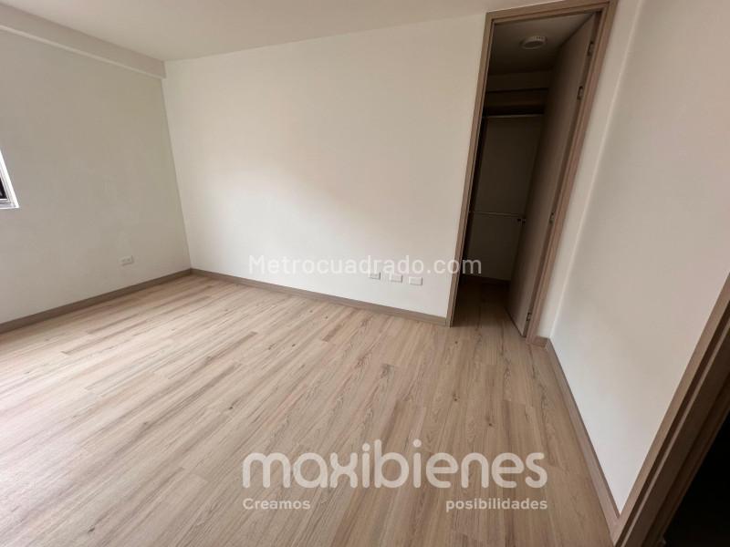 2BR Apartment in Los Colegios (60 m²) - 5