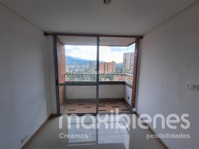 Apartamento de 3 alcobas en venta en Santa Catalina, Itagüí, 66 m² · foto 2 de 16