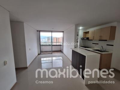 Apartamento de 3 alcobas en venta en Santa Catalina, Itagüí, 66 m² · foto 3 de 16