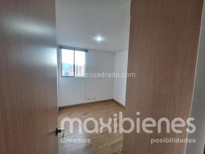 Apartamento de 3 alcobas en venta en Santa Catalina, Itagüí, 66 m² · foto 5 de 16