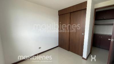 Apartamento de 3 alcobas en venta en Belen Rincon, Medellín, 67 m² · foto 9 de 13