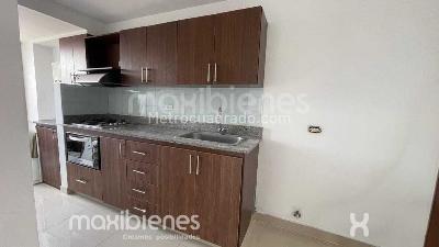 Apartamento de 3 alcobas en venta en Belen Rincon, Medellín, 67 m² · foto 2 de 13