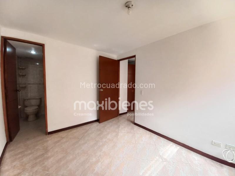 3BR Apartment in Estadio with Balcony & American Bar - 4