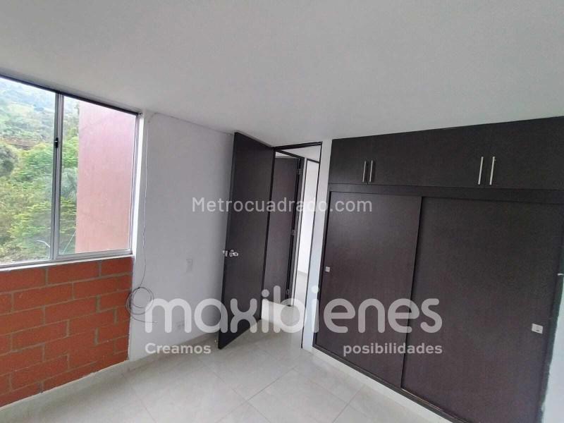 Apartamento en Arriendo de 3 Alcobas en Robledo (53 m²) - 5