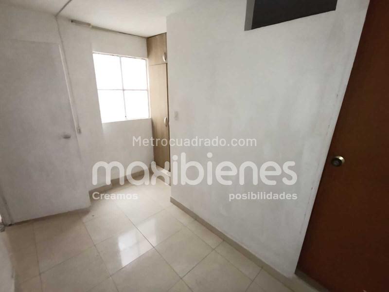 2BR Apartment with 2 Full Baths in La Milagrosa - 2