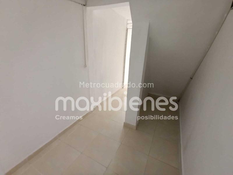 2BR Apartment with 2 Full Baths in La Milagrosa - 6