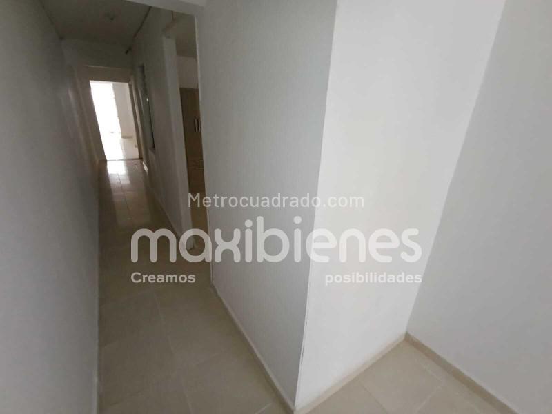 2BR Apartment with 2 Full Baths in La Milagrosa - 8