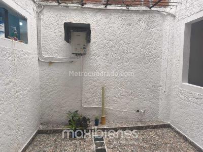 Casa de 4 alcobas en venta en San Javier, Medellín, 97 m² · foto 10 de 11