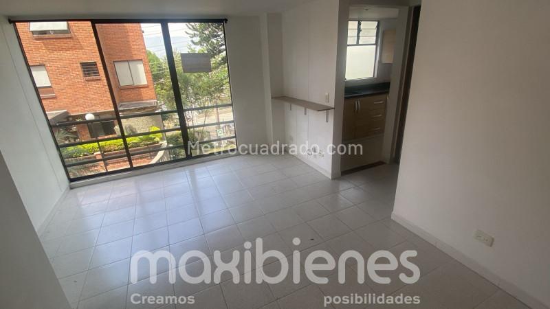 Excellent 4BR Apartment in La Loma Del Indio - 2