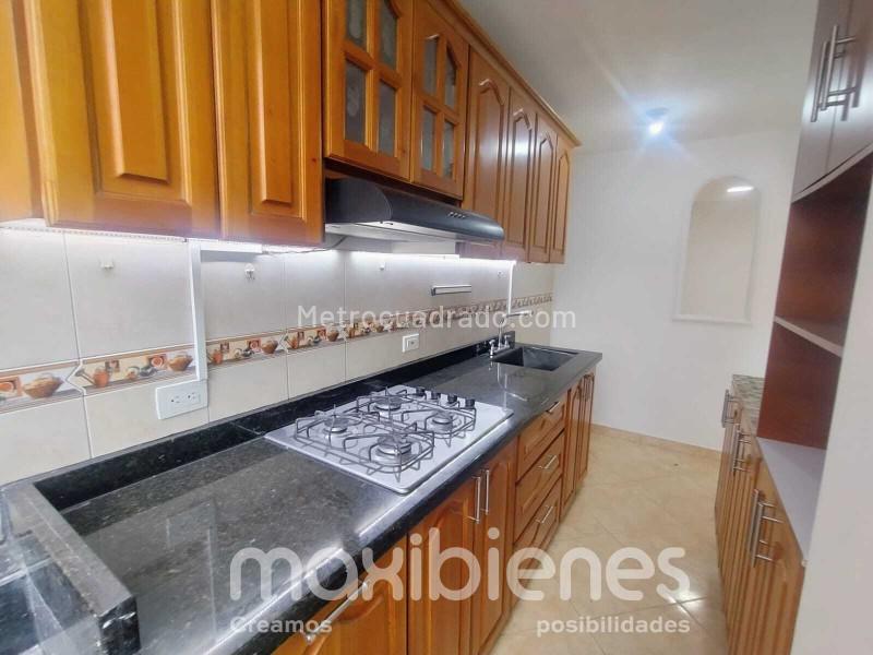Beautiful 3BR Apartment in Pilarica - 2