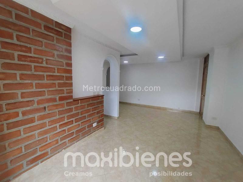 Beautiful 3BR Apartment in Pilarica - 4