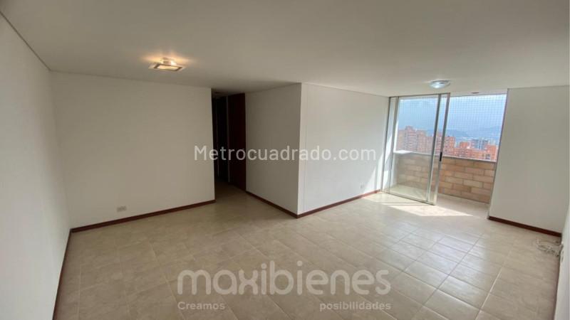 Spacious 3BR Apartment in Belen Loma De Los Bernal