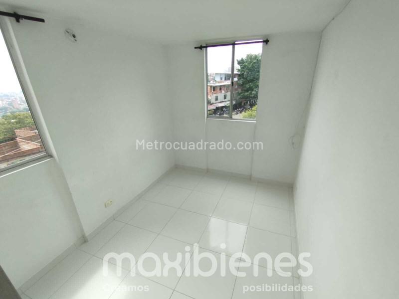 3BR Apartment in Robledo Pilarica with Pool & Gym - 6