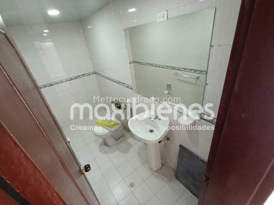 Casa de 4 alcobas en venta en Calasanz, Medellín, 200 m² · foto 8 de 9