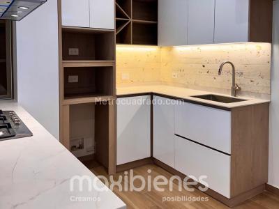 Casa de 5 alcobas en venta en Barro Blanco, Rionegro, 253 m² · foto 2 de 20