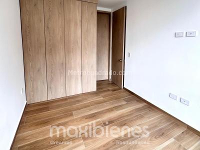 Casa de 5 alcobas en venta en Barro Blanco, Rionegro, 253 m² · foto 15 de 20
