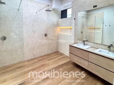 Casa de 5 alcobas en venta en Barro Blanco, Rionegro, 253 m² · foto 18 de 20