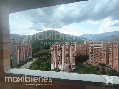 Apartamento en venta en Belen Loma De Los Bernal, Medellín · foto 5 de 17