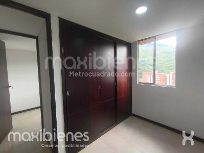 Apartamento en venta en Belen Loma De Los Bernal, Medellín · foto 8 de 17