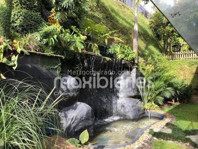 Casa de 4 alcobas en venta en El Carmelo, Sabaneta, 458 m² · foto 3 de 10