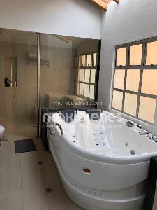 Casa de 4 alcobas en venta en El Carmelo, Sabaneta, 458 m² · foto 9 de 10