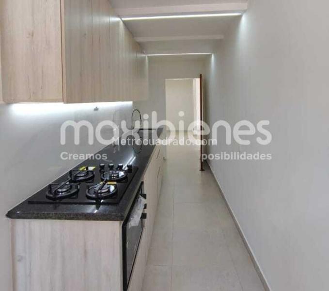 Apartamento amplio de 4 Alcobas en Las Florida, El Poblado - 5