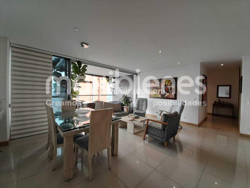 Apartamento amplio de 4 Alcobas en Las Florida, El Poblado - 9