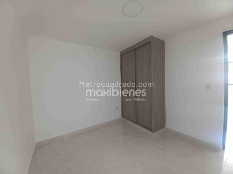 Functional 2BR Apartment in Belen Altavista - 3