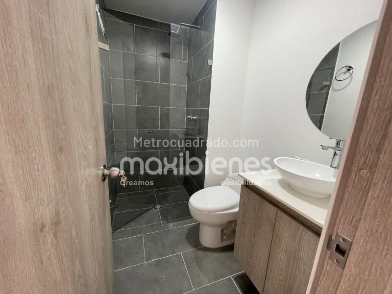 2BR Apartment in Calle Larga (65 m²) - 3