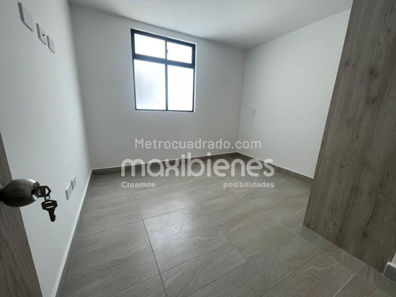 2BR Apartment in Calle Larga (65 m²) - 4